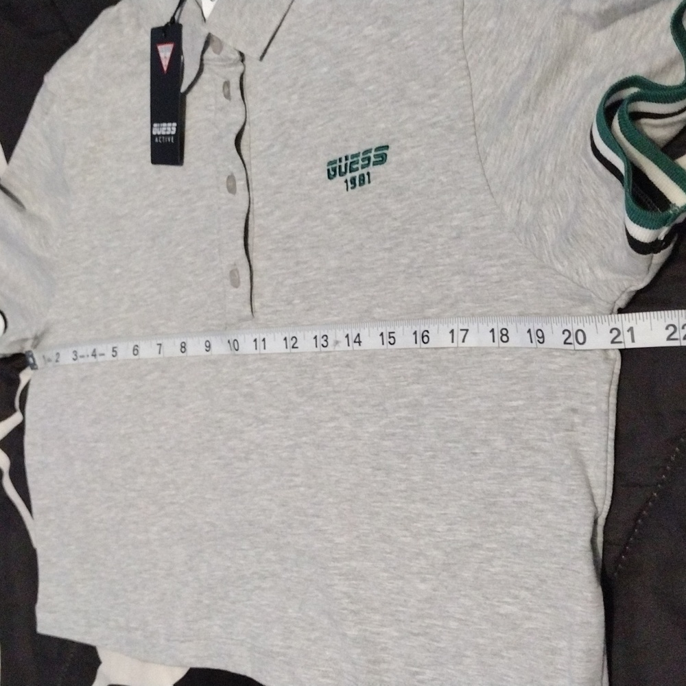 Guess Set - Picture 12 of 15
